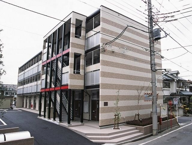 レオパレス村山の物件外観写真