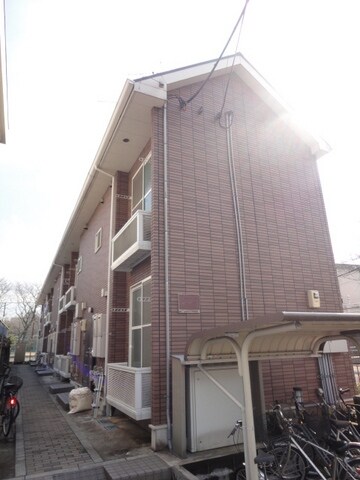 レオパレスイースト浅川の物件外観写真