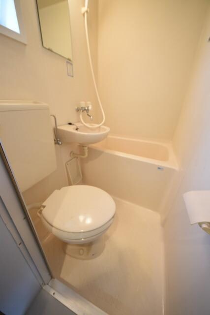 ルーブル子安の物件内観写真