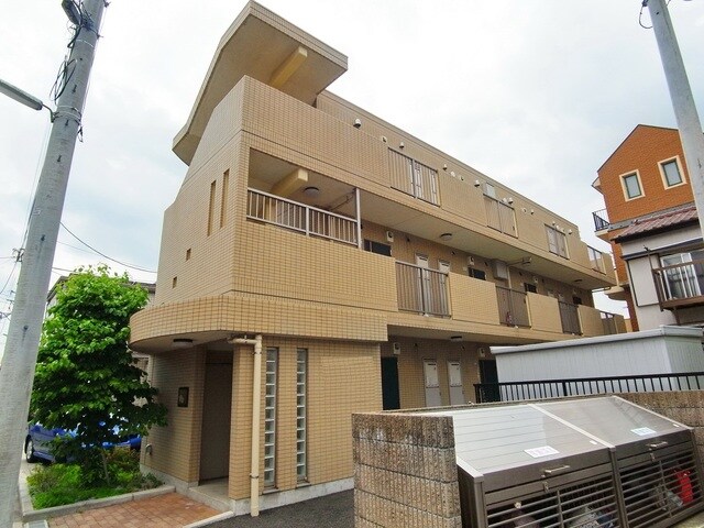 プラドールソフィアの物件外観写真