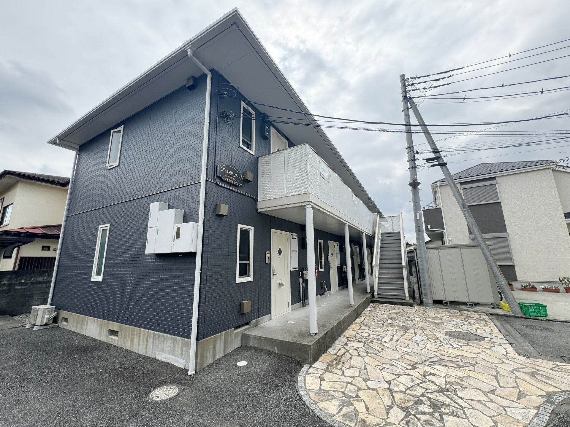 プラザコートの物件外観写真