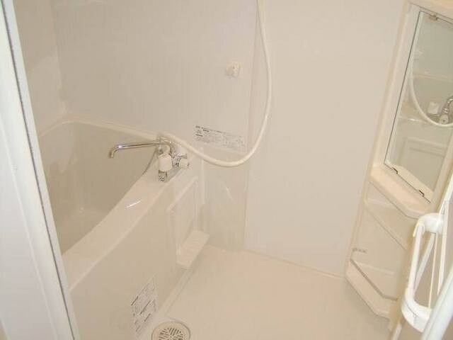 リヴェール石田の物件内観写真