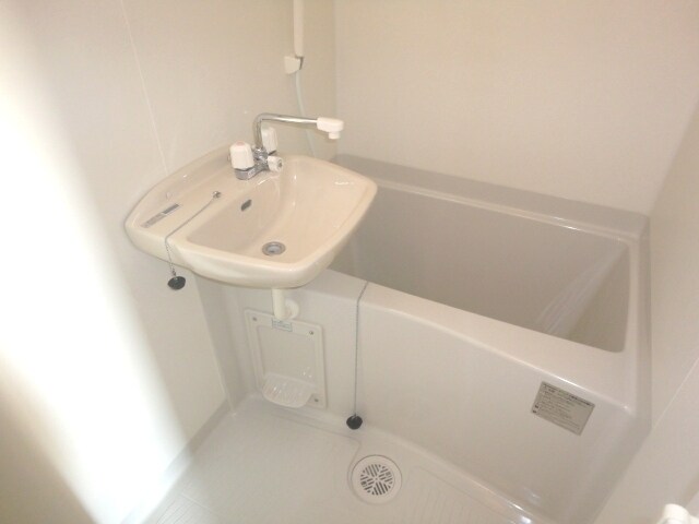 レオネクストアーミリージュの物件内観写真