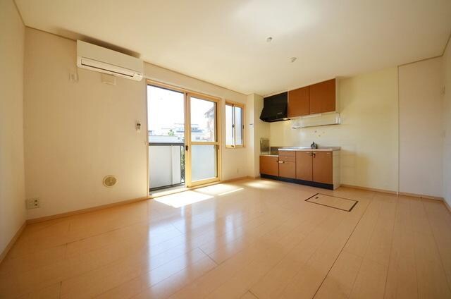 コンフォルターブルの物件内観写真