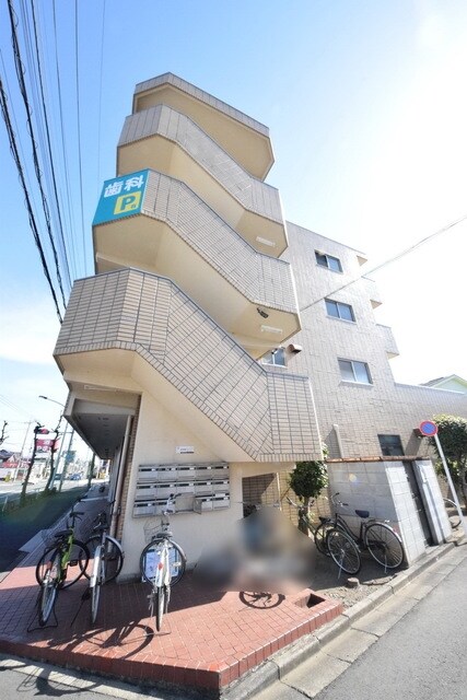 小峯ビルの物件外観写真