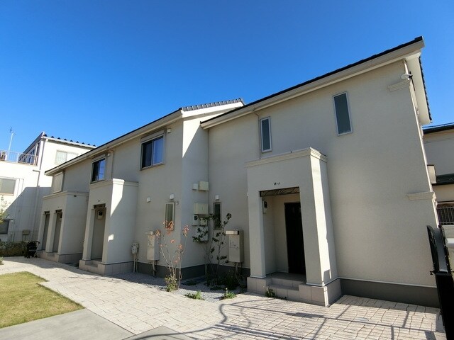 メモ・フローラの物件外観写真