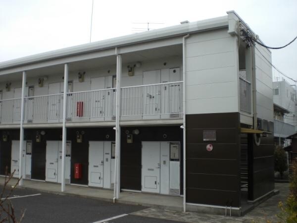 レオパレスブルーメハイム高田の物件外観写真