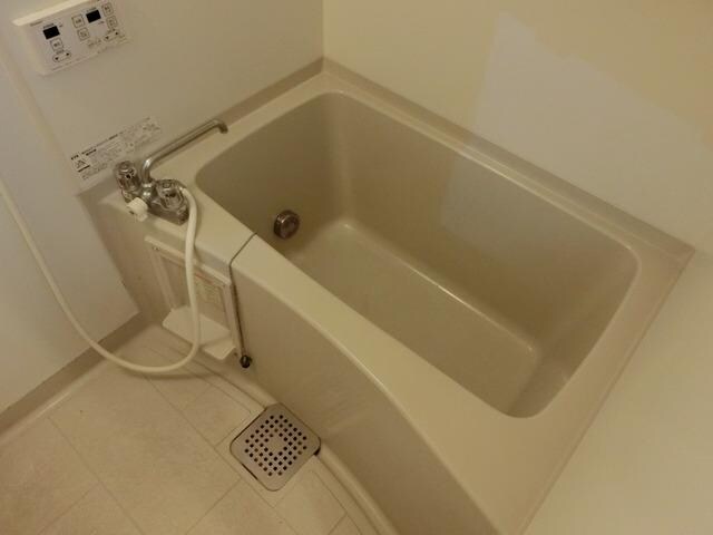 コリーヌ・　アンの物件内観写真