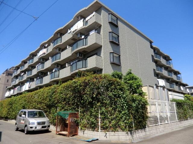 イーストパーク胡録台の物件外観写真