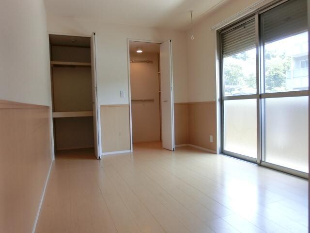 春日レジデンスIIの物件内観写真