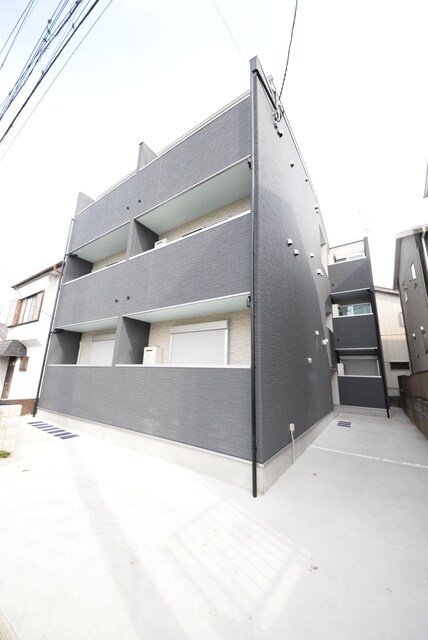 ルーモ松戸の物件外観写真