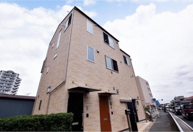 クレアス北松戸の物件外観写真