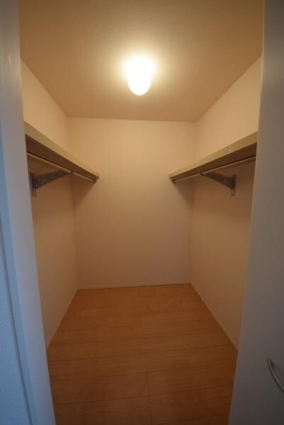 ウィット吉川Ａの物件内観写真