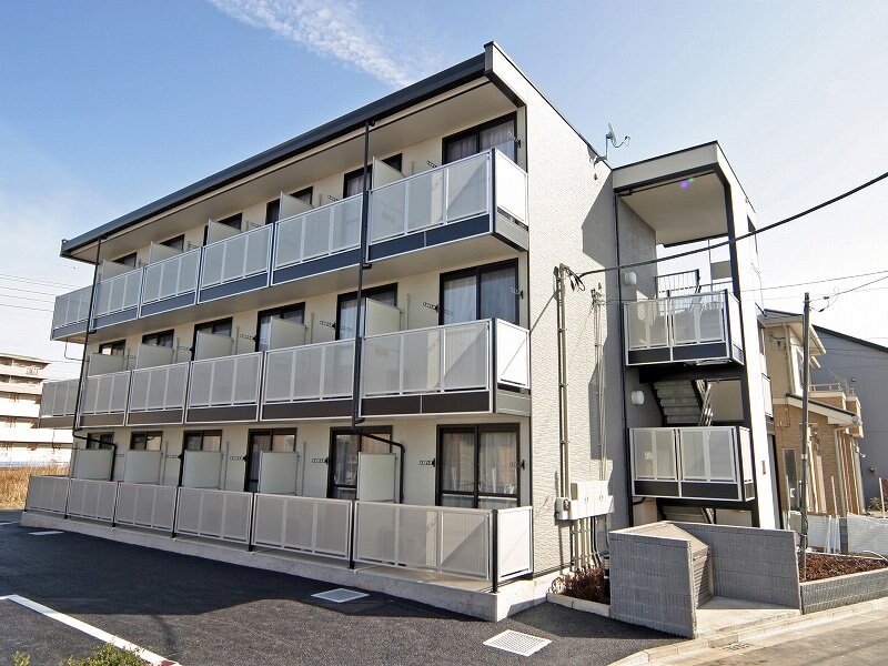 レオパレス蘇我加藤IIの物件外観写真