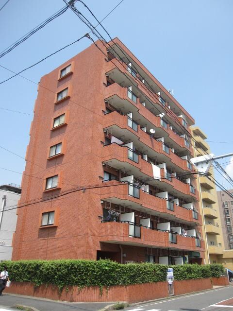 ベルメゾン三郷の物件外観写真