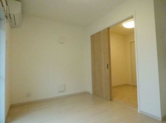 Town House VIII（タウンハウスエイト）の物件内観写真