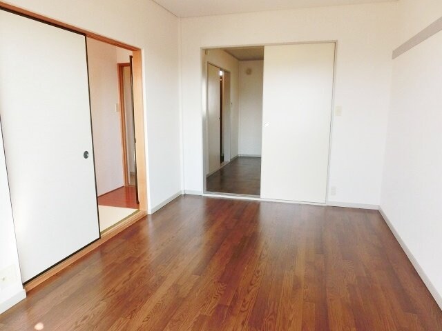 メゾンコムラの物件内観写真