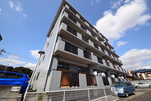 ルネス常盤平の物件外観写真