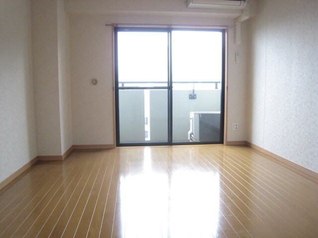 クリエール吉川の物件内観写真