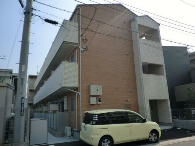 Town House VIII（タウンハウスエイト）の物件外観写真