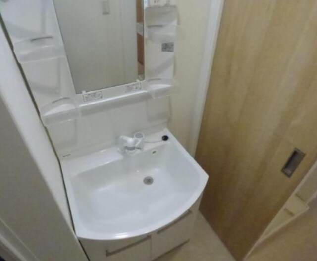 Town House VIII（タウンハウスエイト）の物件内観写真