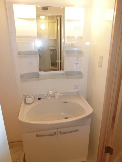 コリーヌ・　アンの物件内観写真