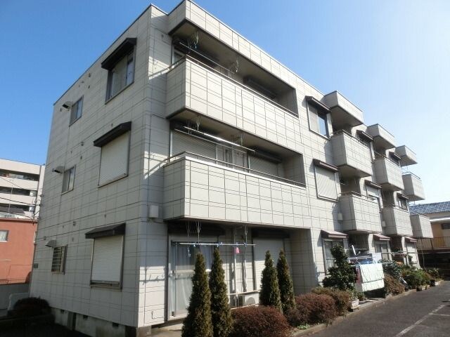 メゾンコムラの物件外観写真