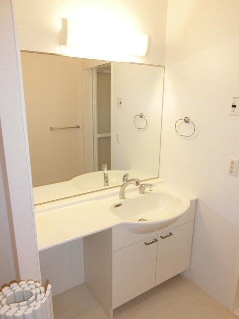 メルベーユおおたかの森　1号棟の物件内観写真