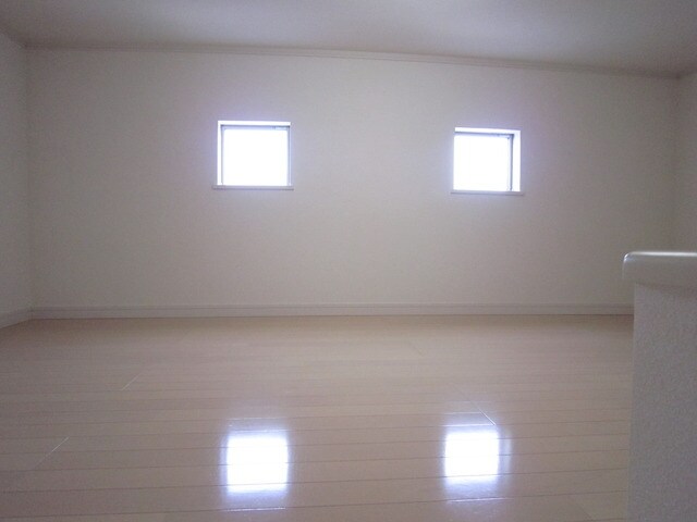 ヴェリナ・フォーの物件内観写真