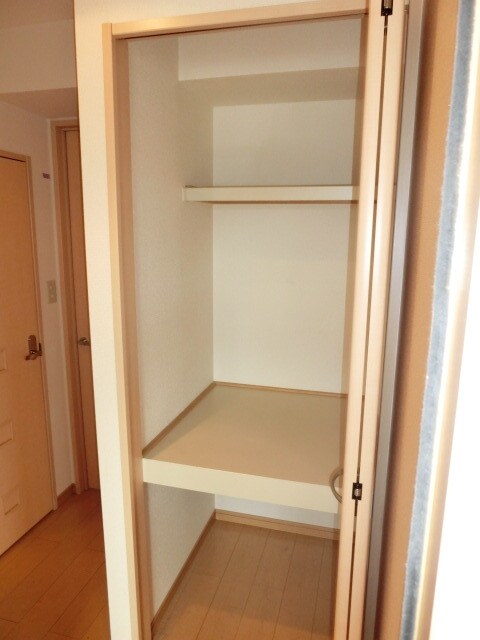 スプリングコートの物件内観写真