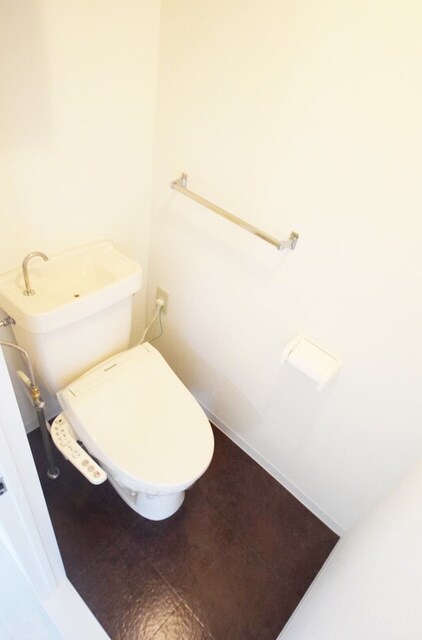 ニューパレス馬橋の物件内観写真