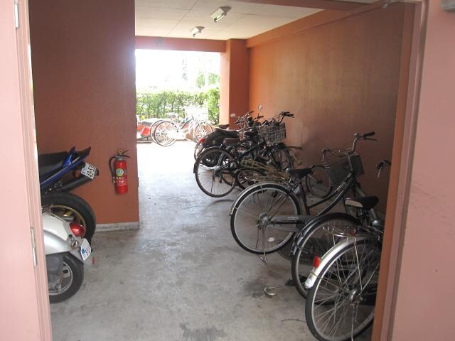 ベルメゾン三郷の物件内観写真