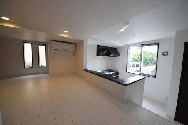 GRANDTIC PERLEの物件内観写真