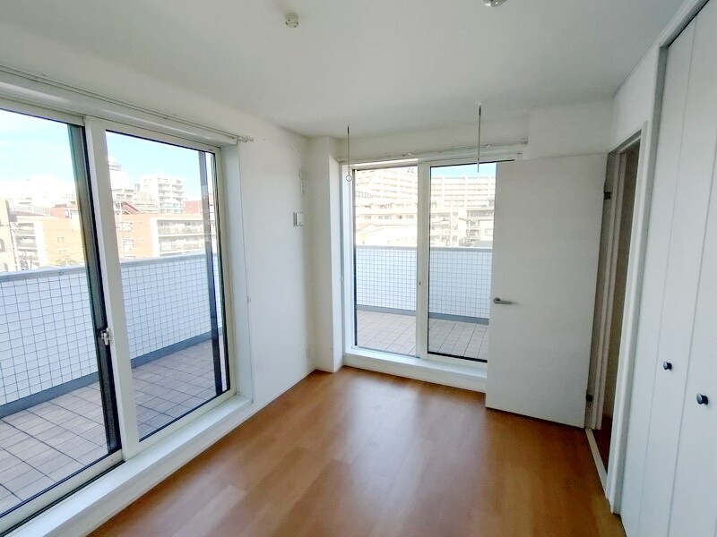 ファミリア一番館の物件内観写真