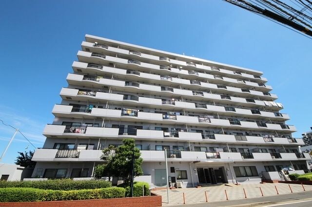 シラカワパレスの物件外観写真