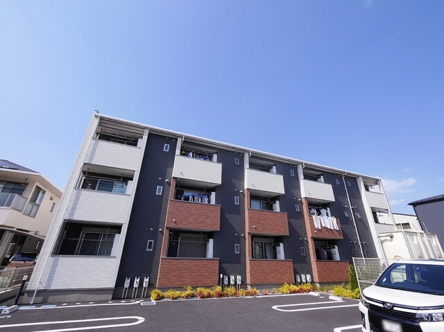 グラース・アビタシオンIVの物件外観写真