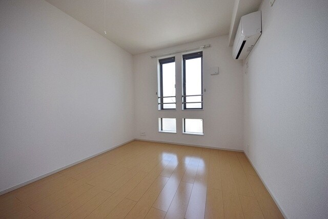 グラース・アビタシオンIVの物件内観写真