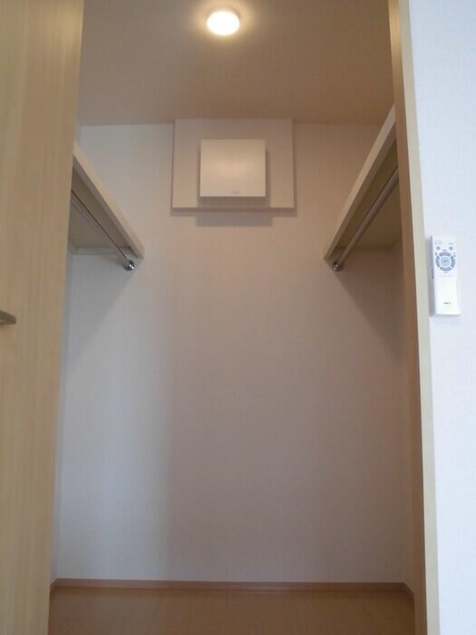 メルヴェーユ三郷中央　Aの物件内観写真