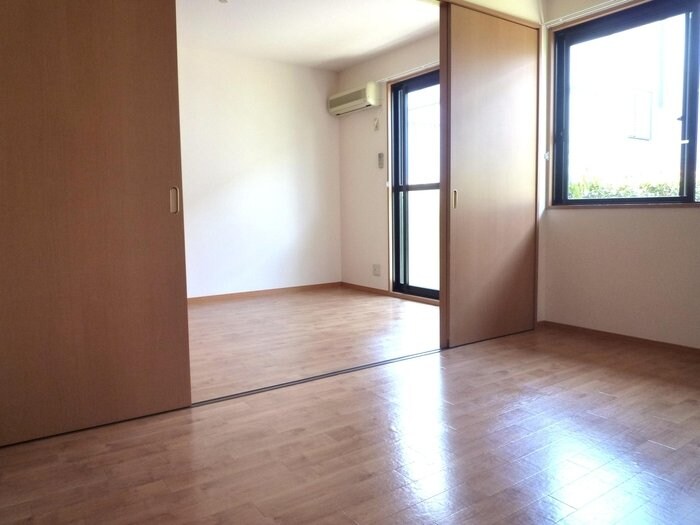 スーペリア・デュオの物件内観写真