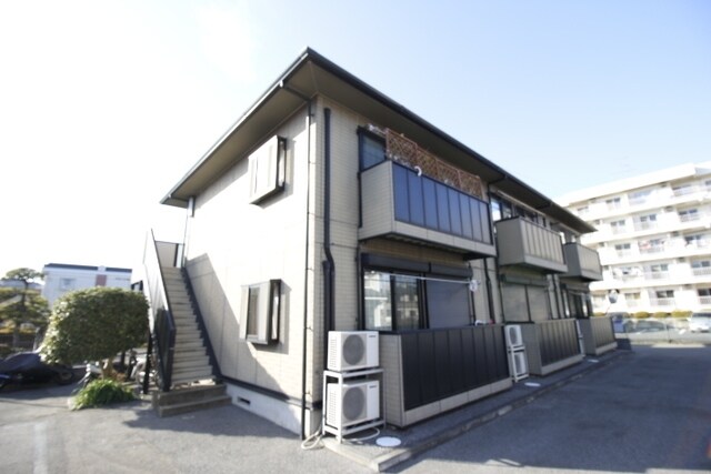 ユアマリーナの物件外観写真