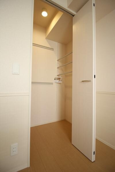 グローリアコートＡの物件内観写真