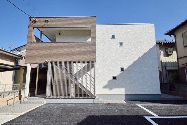 クレイノエストカーサの物件外観写真