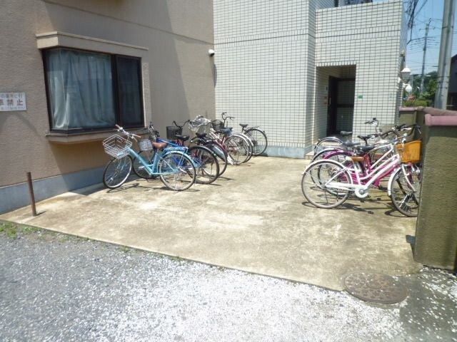 サンモールマンションの物件内観写真