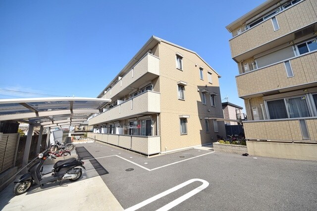 カルチェＡの物件外観写真