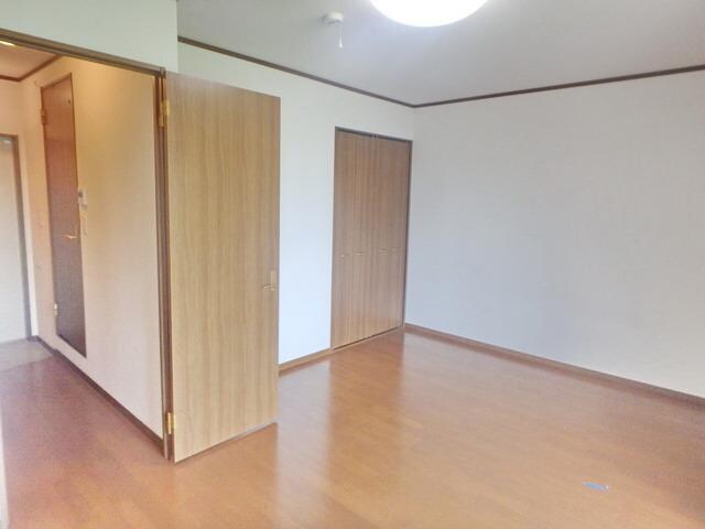 アムールII ESTの物件内観写真