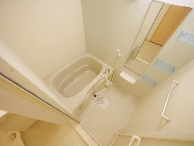 エレガンラルジュIIの物件内観写真