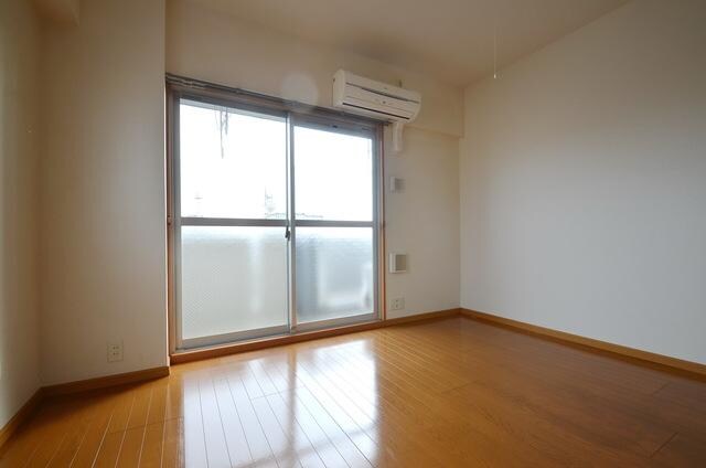 エレガンラルジュIIの物件内観写真