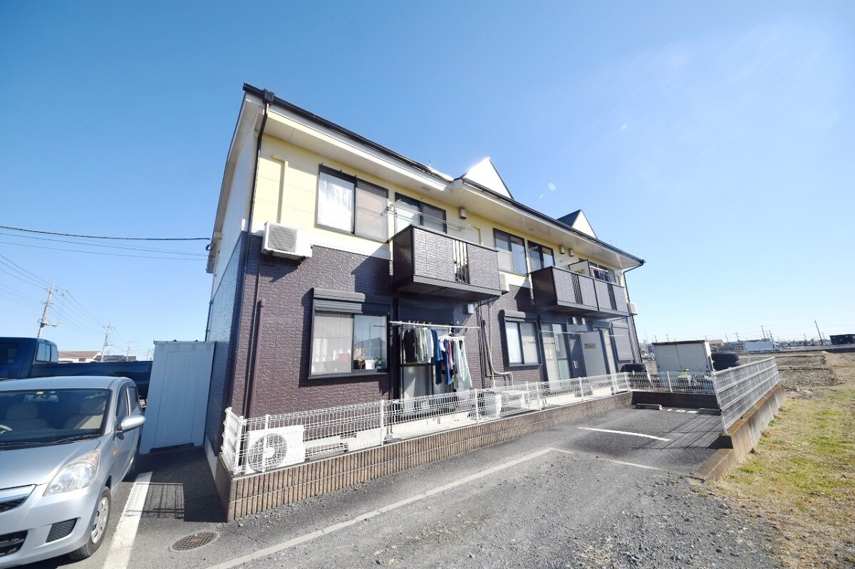 オリージャの物件外観写真