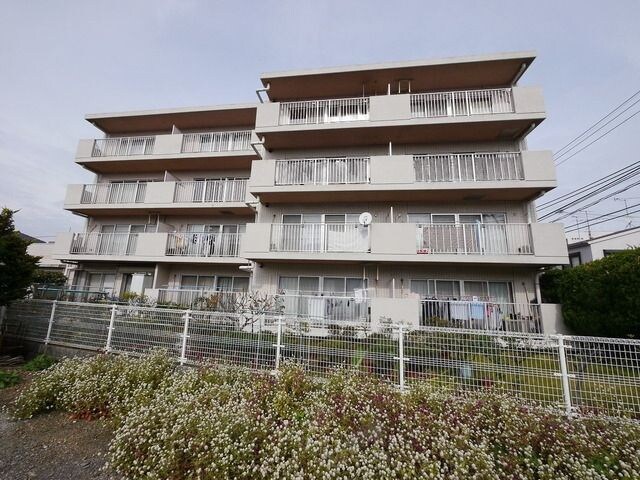 ハイネス東村山の物件外観写真