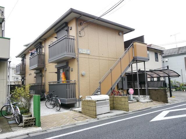 アンフラーゼの物件外観写真